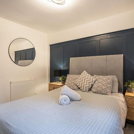 Modern 2Bed Apartment-Free Parking Edinburgh Bagian luar foto